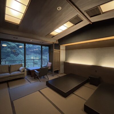 対泉閣さま客室リニュ－アル工事が完了しました。